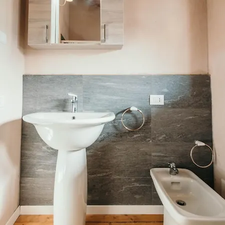 Casa Genziana - Lakeside Leisure & Business Apartman Vezzo