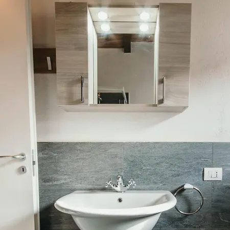 Casa Genziana - Lakeside Leisure & Business Apartman *